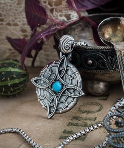 Alternative view of Amulet of Goddess of love