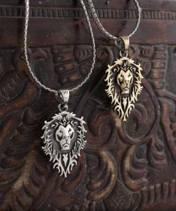 Alternative view of World of Warcraft Alliance symbol, lion pendant