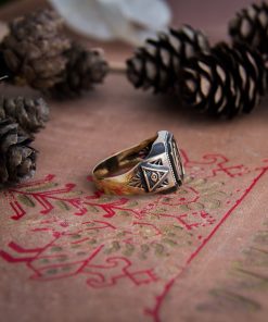 Alternative view of Masonic ring