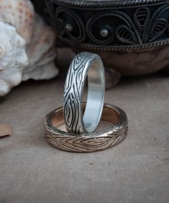 Dark Wood Grain Ring
