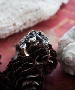 Alternative view of Viper ring