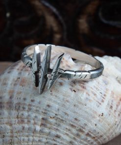 Alternative view of "Monster claw" ring