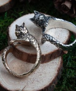 Wise cat ring