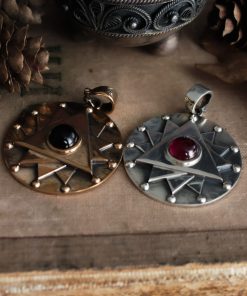 Tissaia De Vries Necklace