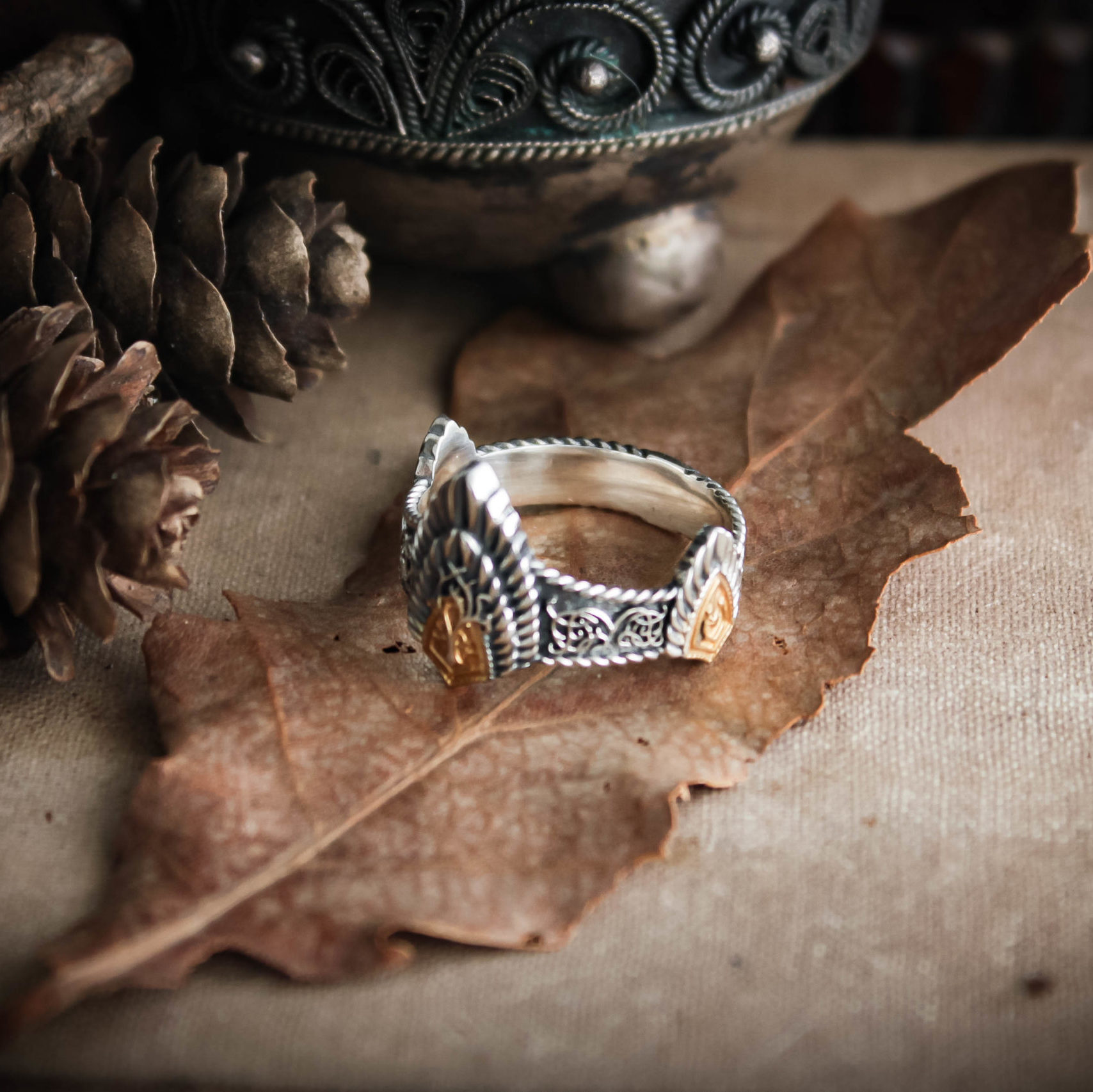 Crown of Aragorn/Elessar ring - Image 3