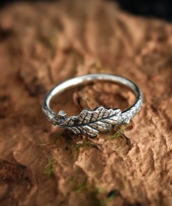 Alternative view of Silver Oak Twig Ring
