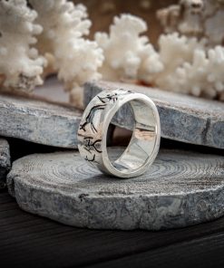 Alternative view of Ancient Artifact Ring