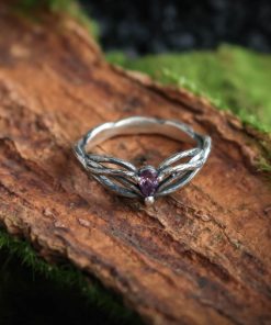 Alternative view of Vine Interwoven Ring