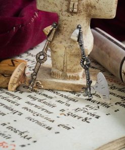 Alternative view of Viking Axe pendant